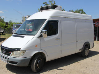 Mercedes Sprinter foto 2