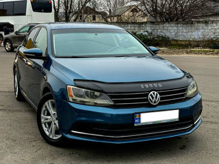 Volkswagen Jetta foto 6