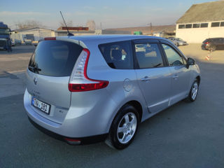 Renault Grand Scenic foto 3