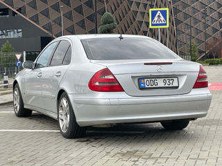 Mercedes E-Class foto 5