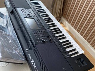 Yamaha psr SX700 foto 2