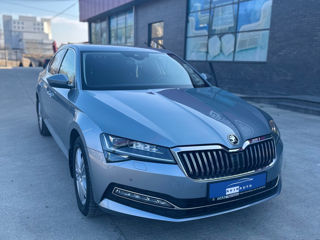 Skoda Superb foto 3