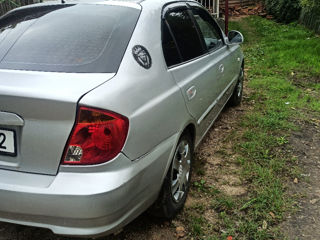 Hyundai Accent foto 4