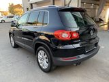 Volkswagen Tiguan foto 3