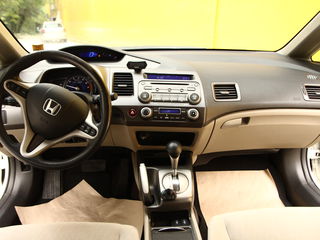 Honda Civic Hibrid foto 5