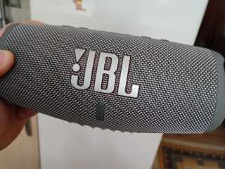 Продам jbl charge5 состояние как на фото foto 3