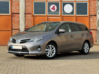 Toyota Auris, 2013