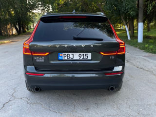 Volvo XC60 foto 2