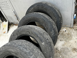 Se vinde 4 anvelope marimea 215/65/r16c   109/107s