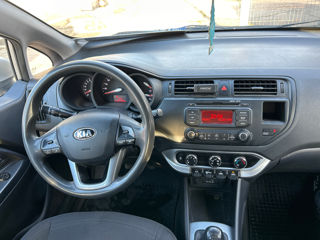 KIA Rio foto 6