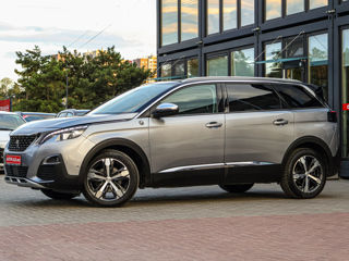 Peugeot 5008 foto 1