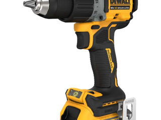 Masina de gaurit - insurubat cu acumulator/дрель-шуруповёрт аккумуляторная dewalt dcd800e2t foto 1