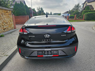 Hyundai IONIQ foto 11