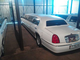 Lincoln Town Car foto 2