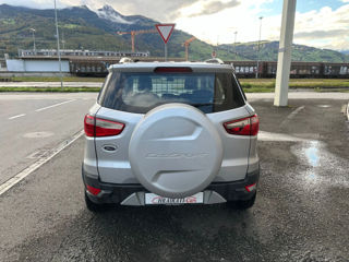 Ford EcoSport foto 8