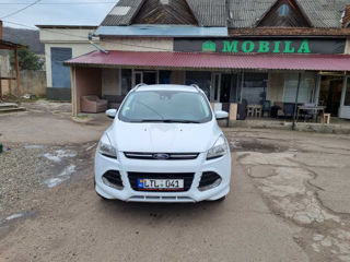 Ford Kuga foto 2