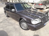 Mercedes Series (W124) foto 7