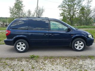 Chrysler Voyager foto 5