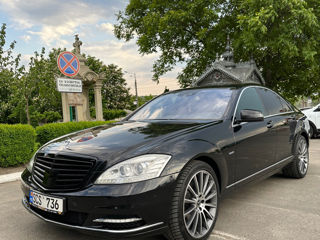 Mercedes S-Class