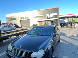 Mercedes C-Class foto 5