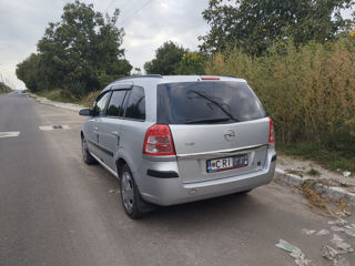 Opel Zafira foto 5