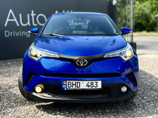 Toyota C-HR foto 2