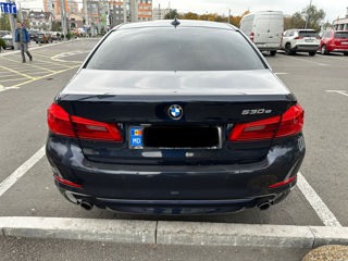 BMW 5 Series foto 6