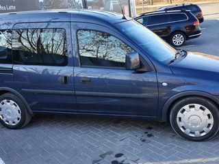 Opel Combo foto 2