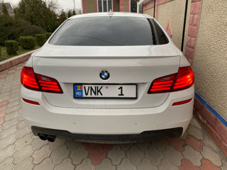 BMW 5 Series foto 4