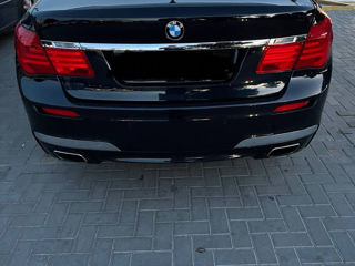 BMW 7 Series foto 2