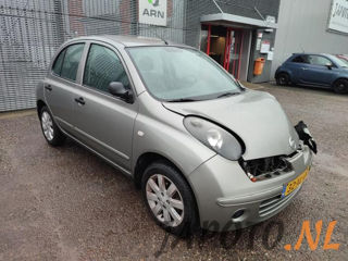 Nissan Micra foto 1