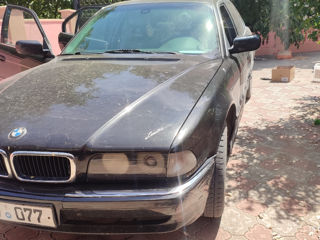 BMW 7 Series foto 4