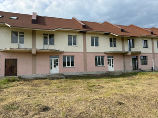 Apartament cu 4 camere, 190 m², Podul Chișinăului, Bălți