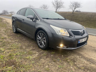 Toyota Avensis foto 10