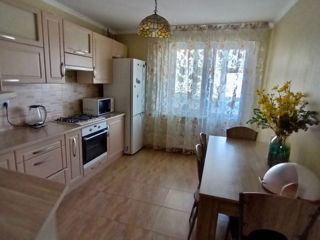 Apartament cu 2 camere, 77 m², Ciocana, Chișinău foto 5