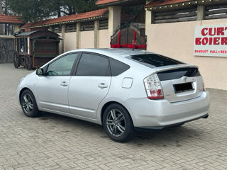 Toyota Prius foto 6