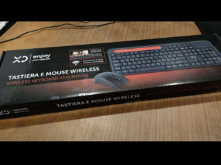 Wireless keyboard & mouse. With a place to put your phone. foto 4