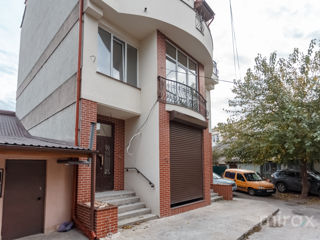 Apartament cu 4 camere, 338 m², Centru, Chișinău