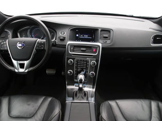 Volvo V60 foto 9