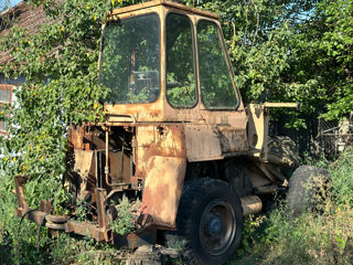 Încărcător Frontal