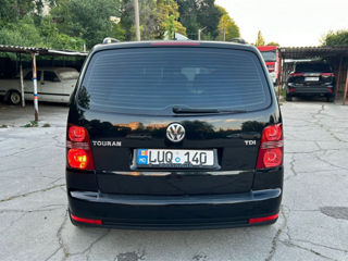 Volkswagen Touran foto 6