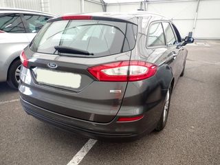 Ford Mondeo foto 2