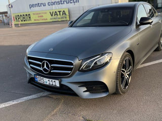 Mercedes E-Class foto 2