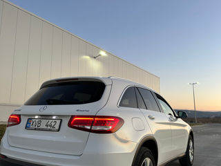 Mercedes GLC foto 3