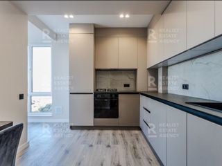 Apartament cu 2 camere, 63 m², Sculeni, Chișinău foto 2