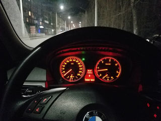 BMW 5 Series foto 4