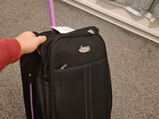Vand valiza pentru calatorie nou! foto 3