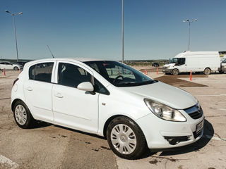 Opel Corsa foto 2