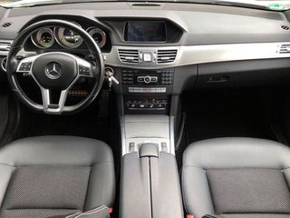 Mercedes E Class foto 2