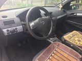 Opel Astra foto 3